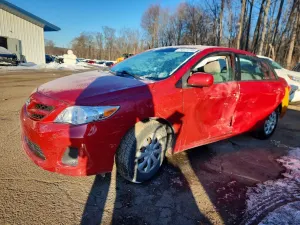 Toyota Corolla BASE 1.8L 4 2011