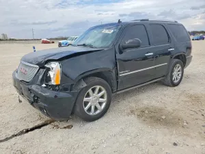GMC Yukon DENALI 6.2L 8 2014