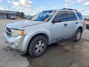 Ford Escape XLT 2.5L 4 2012