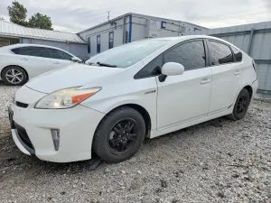 Toyota Prius 1.8L 4 2013
