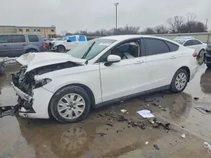 Ford Fusion S 2.5L 4 2020