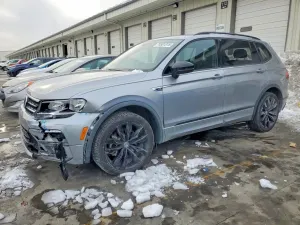 Volkswagen Tiguan SE 2.0L 4 2021