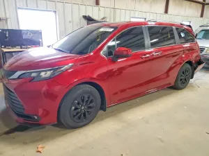 Toyota Sienna 2.5L 4 2025