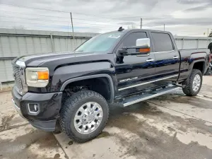 GMC Sierra K2500 DENALI 6.6L 8 2016