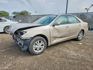 Toyota Camry LE 3.0L 6 2004