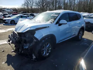 Hyundai Santa Fe SEL 2.4L 4 2019
