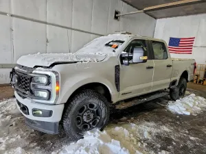 Ford F-350 SUPER DUTY 6.7L 8 2024