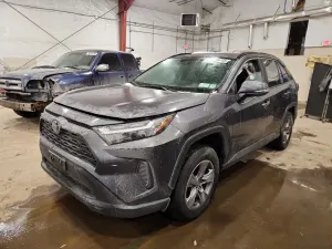 Toyota Rav4 XLE 2.5L 4 2023