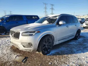 Volvo XC90 T8 2.0L 4 2017