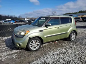 Kia Soul + 2.0L 4 2013