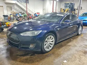Tesla Model S 2013