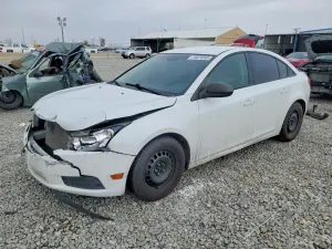 Chevrolet Cruze LS 1.8L 4 2014