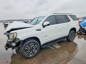 GMC Yukon AT4 5.3L 8 2023