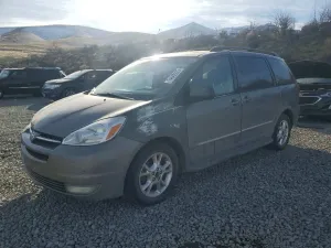Toyota Sienna 3.3L 6 2004