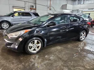 Hyundai Elantra GLS 1.8L 4 2013