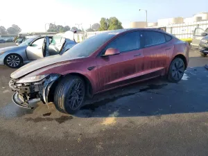 Tesla Model 3 2025
