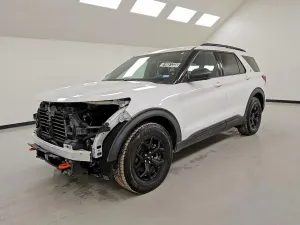 Ford Explorer 2.3L 4 2022