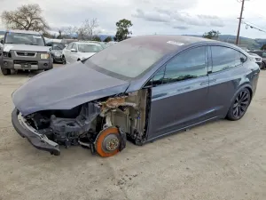 Tesla Model X 2023