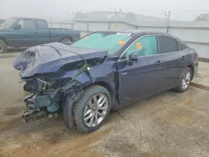 Toyota Avalon XLE 2.5L 4 2021