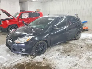 Ford Focus SE 2.0L 4 2013