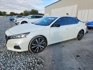 Nissan Altima SR 2.5L 4 2019