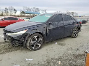 Hyundai Elantra 2.0L 4 2023