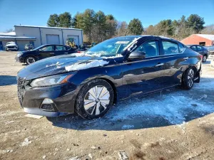 Nissan Altima SV 2.5L 4 2022