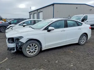 Ford Fusion S 2.5L 4 2017