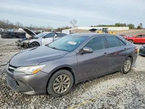 Toyota Camry LE 2.5L 4 2016