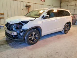 Toyota Highlander XLE 3.5L 6 2016
