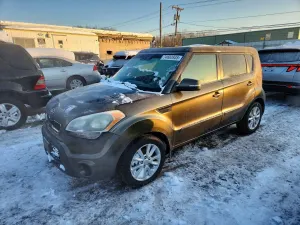 Kia Soul 2.0L 4 2013