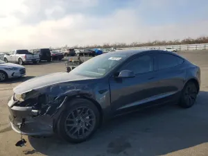 Tesla Model 3 2025