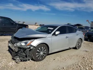 Nissan Altima 2.5L 4 2020