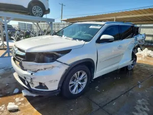 Toyota Highlander 3.5L 6 2014
