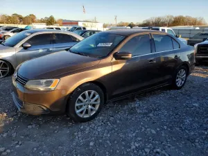 Volkswagen Jetta SE 1.8L 4 2014
