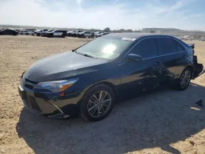 Toyota Camry LE 2.5L 4 2017