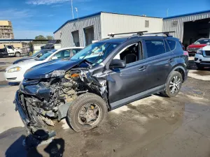 Toyota Rav4 LE 2.5L 4 2016