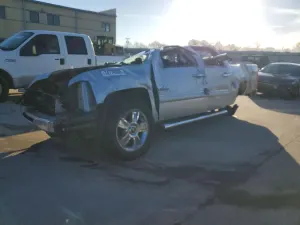 Chevrolet Silverado 1500 C1500 LT 5.3L 8 2013