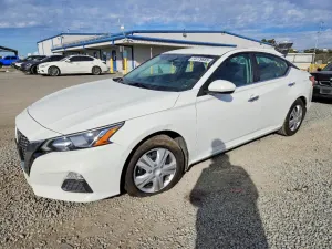 Nissan Altima S 2.5L 4 2021