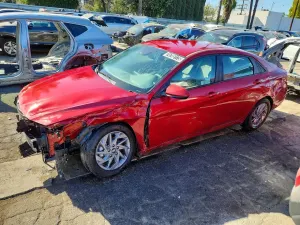 Hyundai Elantra 2.0L 4 2024