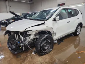 Nissan Rogue S 2.5L 4 2015