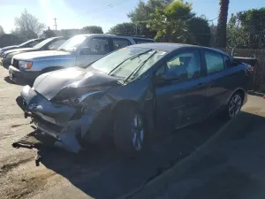 Toyota Prius 1.8L 4 2017