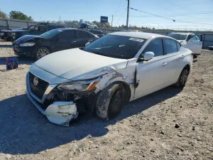 Nissan Altima 2.5L 4 2019