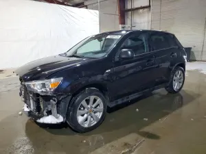 Mitsubishi Outlander SE 2.0L 4 2014