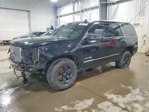 GMC Yukon DENALI 6.2L 8 2017
