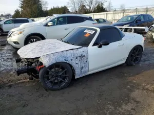 Mazda MX-5 (Miata) CLUB 2.0L 4 2013