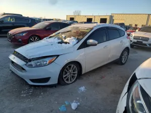 Ford Focus SE 2.0L 4 2016