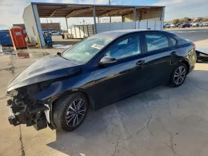 Kia Cerato / Forte / K3 LX 2 L 4 2024