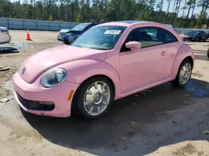 Volkswagen Beetle 2.5L 5 2013
