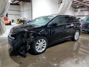 Toyota Venza LE 2.7L 4 2014